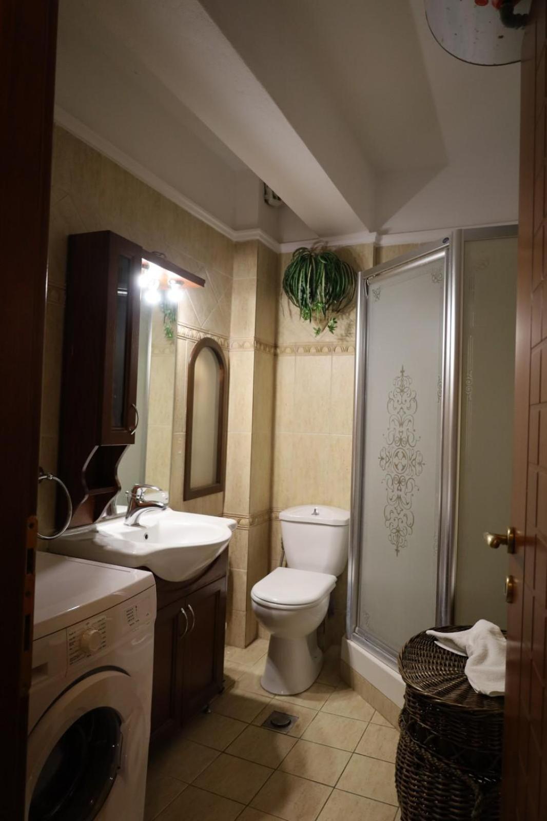 דירות קראמוטי Cozy House מראה חיצוני תמונה