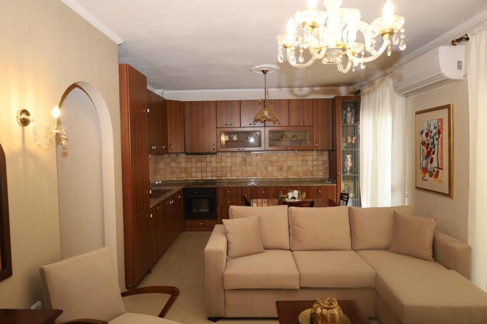 דירות קראמוטי Cozy House מראה חיצוני תמונה