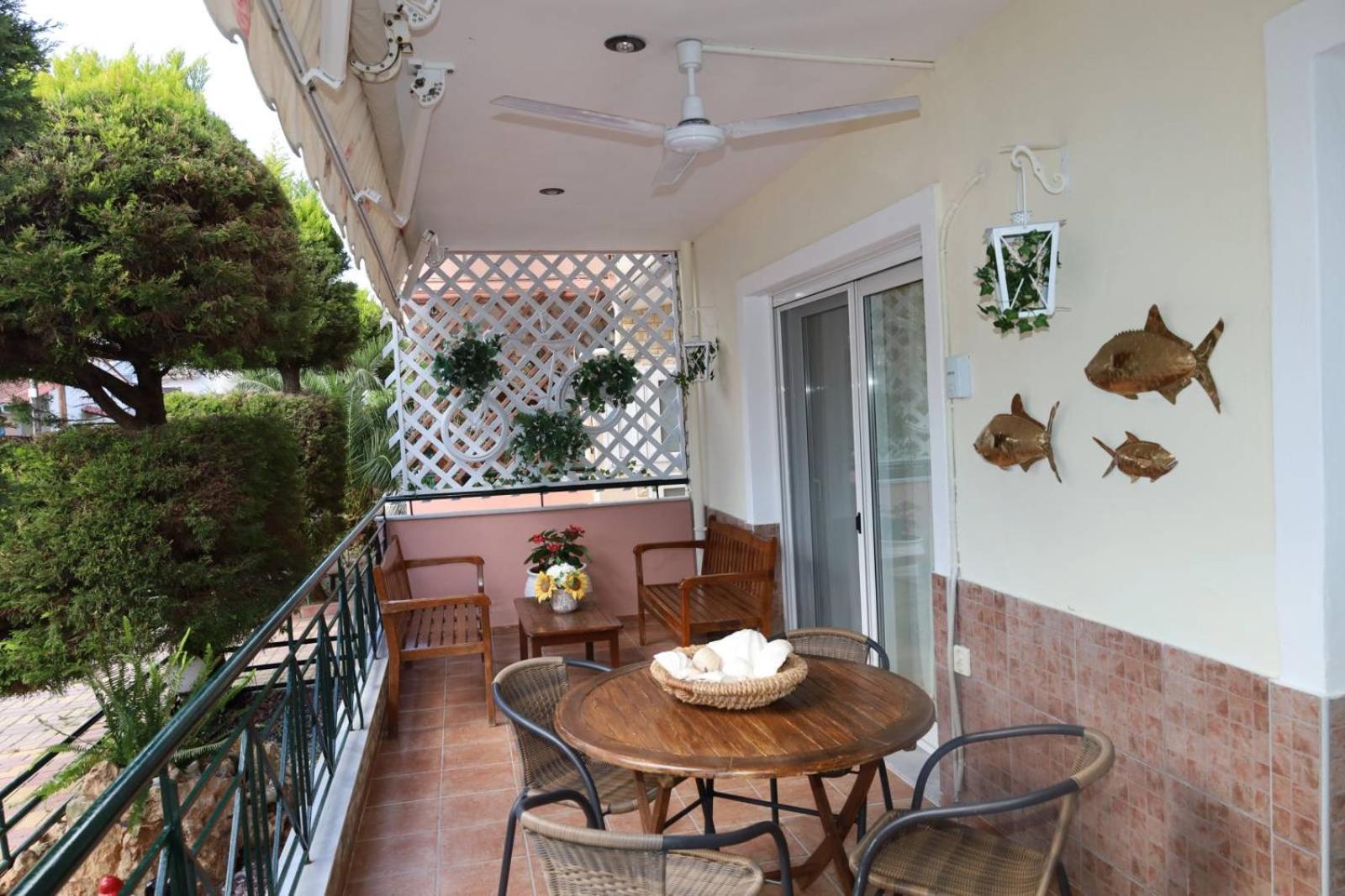 דירות קראמוטי Cozy House מראה חיצוני תמונה