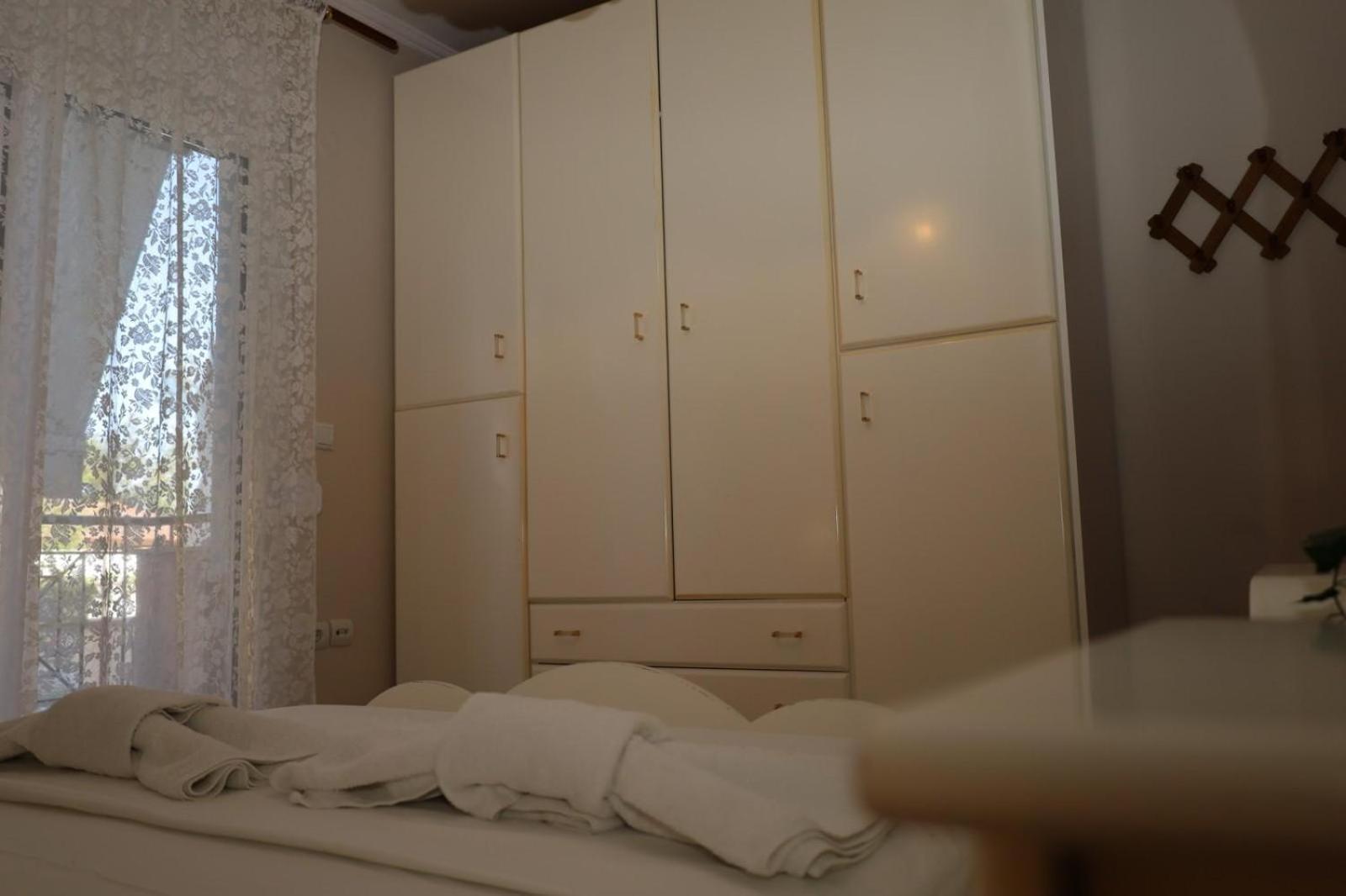 דירות קראמוטי Cozy House מראה חיצוני תמונה